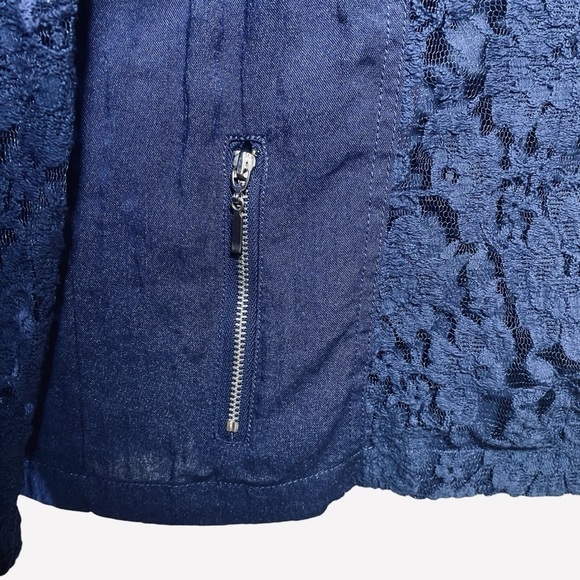 Chicos women's 2 (12) Blue Lace panels trim open front effortless Jacket Blazer - Picture 6 of 10